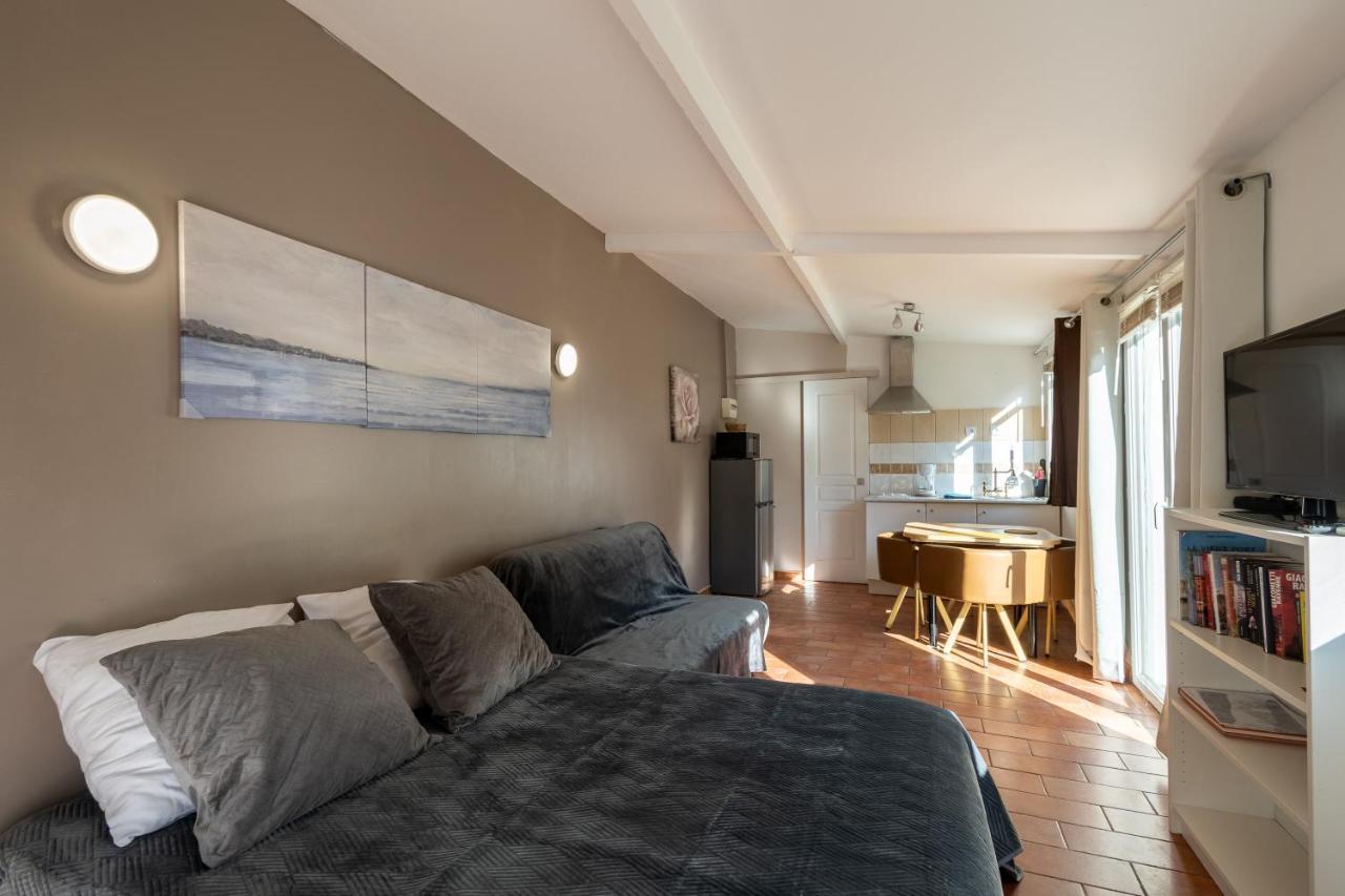 Villa 3 Appartements Entiers Avec Piscine Et Jaccuzi Et Parking Marseilles Exterior foto